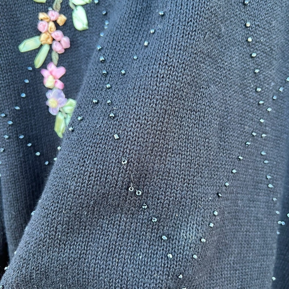 1990s Celina Yang Designs Floral Beaded Knit Sweater - Picture 6 of 9